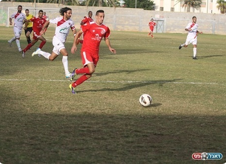 שלומי מראד, תום דן, אבי מלכה ועכשיו הקשר המוכשר. עומר בוארון (שלומי גבאי)