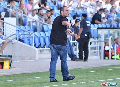 סופית: המאמן עוזב את אזור. שי מאור (ארנון לוי)