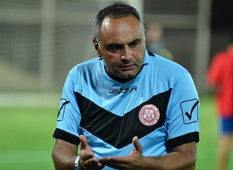 מאמן הפועל נצרת עילית, שמעון הדרי (ארנון לוי)