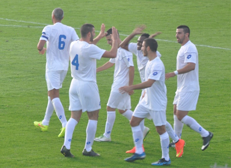 שחקני דליה חוגגים (אחמד עויסאת)