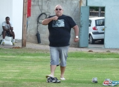 הואשם בפגיעה גופנית בשופט. סאלם (גיא גולדפרב)