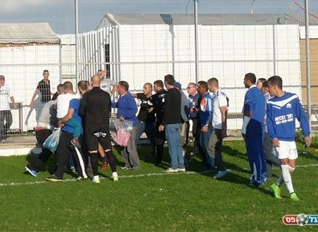 הבלאגן תופס תאוצה. שעריים-חולון בגביע (אלי שמואלי)