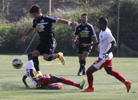 דניאל ברק (בשחור) (טוליק רובינסקי)