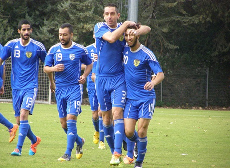 3 שערים ב-2 המשחקים האחרונים. ידען (מימין) עם החבר'ה (אמיר שיבי)