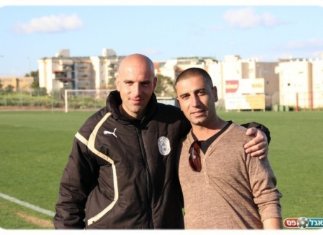 אחד הולך, השני יגיע? שביט (משמאל) עם בוסקילה (עודד חסין)