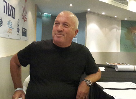 איזה איש נדיר הוא היה. יהושע לויה (זיו אמויאל)