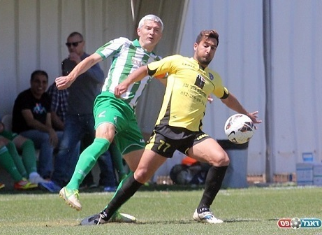 מכה קשה לבוזגלו. מגמאדוב, משמאל (לירן דורף)