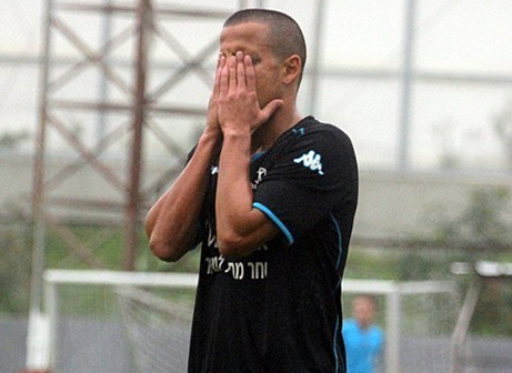 עידן חג'ג' שחקנה של אזור. יוכל להוציא את קבוצתו מהמצב הקשה? (לירן דורף)