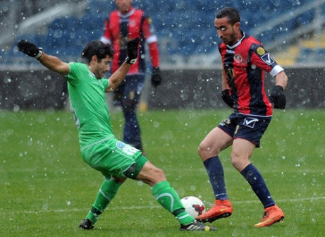 עמרם וגומז מתגוששים בשלג (באדיבות וואלה ספורט)