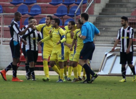 רגע לפני ההרחקה. המהומה (שי מוגילבסקי אתר 