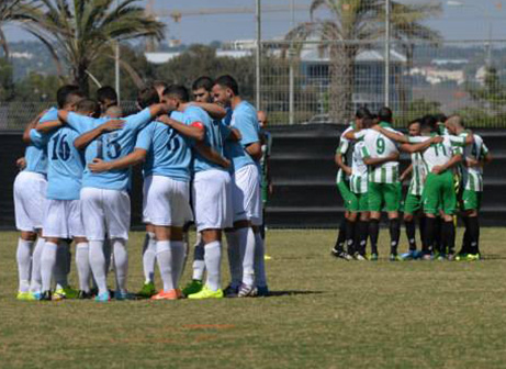 שחקני שתי הקבוצות (קובי פורטל)