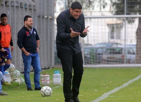 לא מרים ידיים. נעים(לירן דורף)