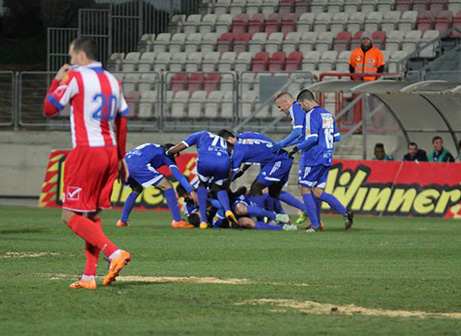 שחקני עפולה חוגגים (בשאר זידאן BEST-BALL)