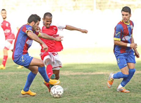 משחק הקרבה של אזור. זאנה בפעולה (קובי רוזן)