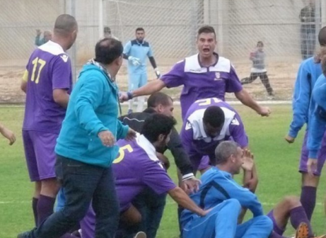 שחקני חולון