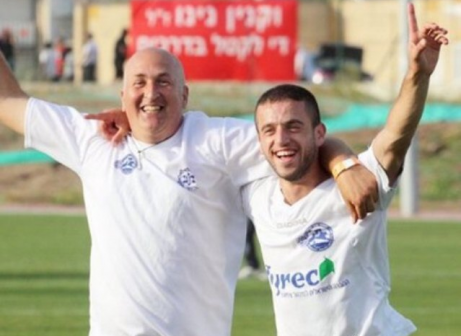 היו מקורבים. פרג' ז