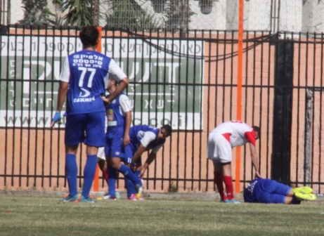 על הקרשים. שחקני יפו (תאמר סרסור)