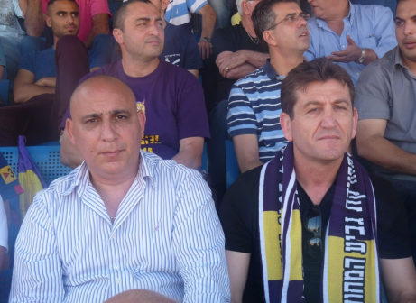 ששון (משמאל) והמנכ