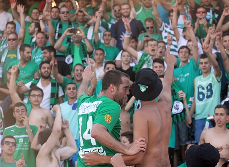 מסיקה ברגע אינטימי עם הקהל (לירן דורף)