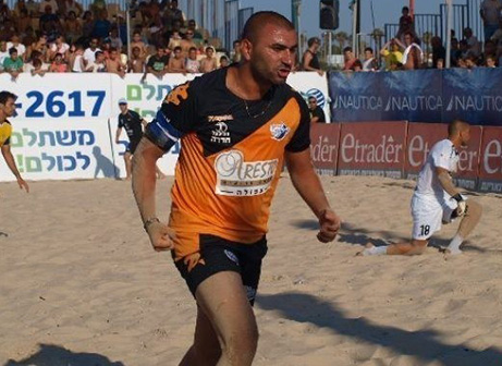 ילבש גם בקיץ את מדי נתניה. לוי