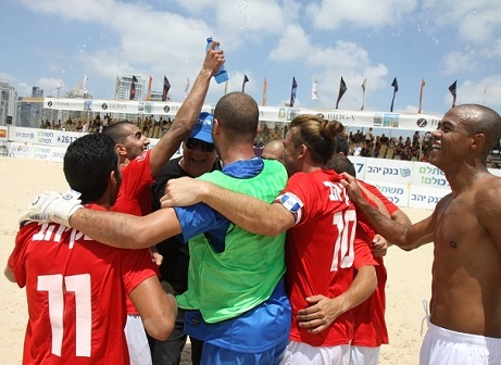 ריקודי שמחה והישג מרשים