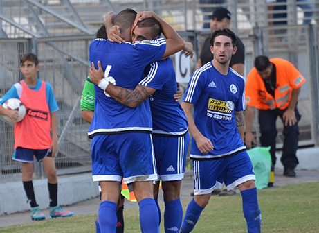 הלחץ השתחרר. שחקני נשר חוגגים (אבי רביבו, בסט בול)