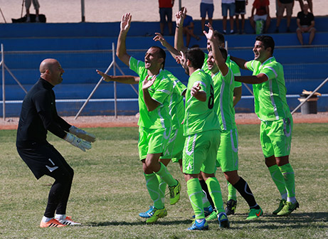 שחקני דיסקונט חוגגים