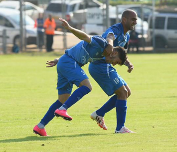 אלקנתי חוגג עם טועמה (רונלדי ברנשטיין)