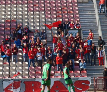 אוהדי הקבוצה חוגגים בגרין (דאפר מחמיד)