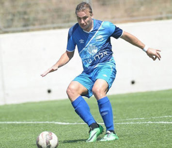 חלוצה החדש של הפועל הרצליה (רונלדי ברנשטיין)