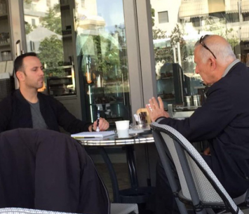 גיא צרפתי במעמד החתימה