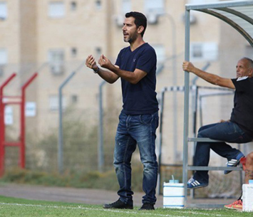 מוריס אוזן. מאמנה של בית שאן (עודד חסין)