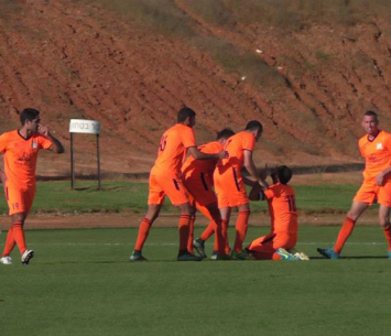 למרות משחק חלש לקחו את 3 הנקודות. שחקני נס ציונה (שקד מורג)