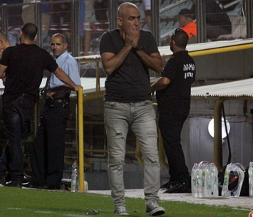 עופר בכר. מאמן שיכון המזרח (לירן דורף)