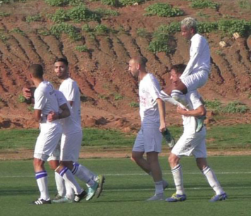 צגאי על הכתפיים בסיום (שקד מורג)