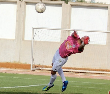 רוצה לשמח את הקהל. רון למל (לירן דורף)