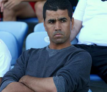 לא רגוע בלוד. מאמן הקבוצה סולימאן אזברגה (אלן שיבר)