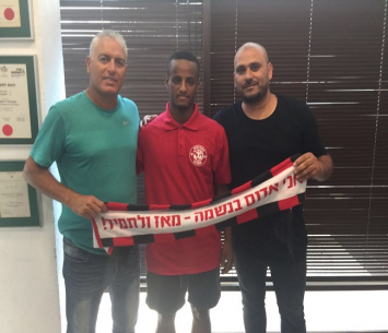 שחקן נוסף שמצטרף לאדומים. ווראקט עם עייש