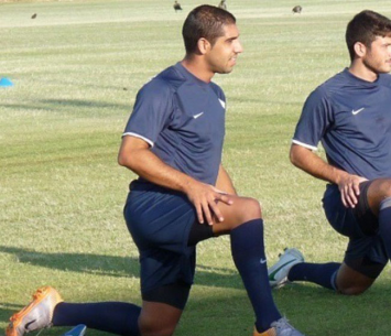 עזב במפתיע את אזור. אשר