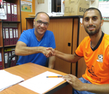 החתמות מרתקות. עיני וחקאק