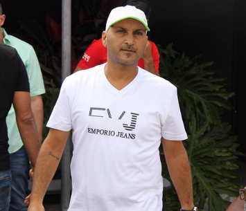 זוכה לקרדיט. סירוטקין (תאמר סרסור)