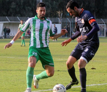 מצטרף לבית חם ביפו. נווה (משמאל) (לירן דורף)