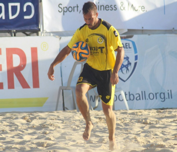 מברצלונה לחוף בנתניה. טורס (ליגת 