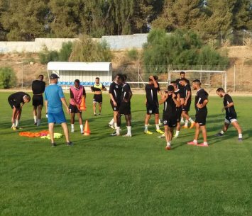 חוזרים להתעסק בכדורגל. קרית גת פותחת עונה (צילום: ארגון הלב הצהוב)