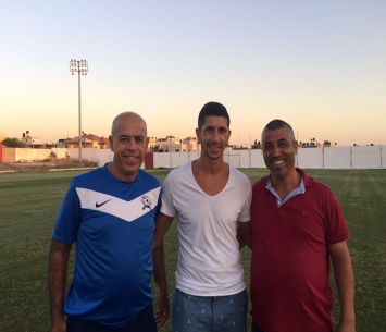 בר דוד במעמד החתימה