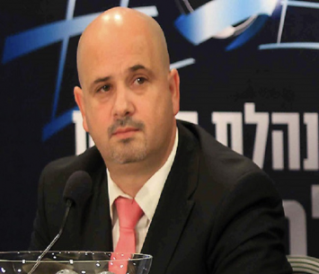  דורש התנצלות מיידית. חסון