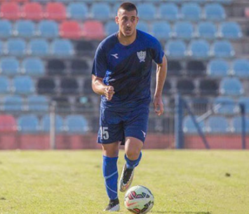 יש לו קבוצה חדשה. עומר נעים (רפי נחמיאס)