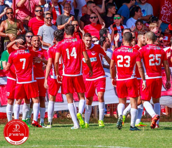 חגיגה גדולה ברחובות (יוסי סוריק)