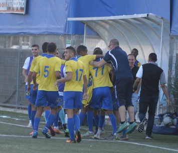 שחקני יבנה חוגגים (חסדאי כהן)