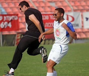 מכה ליפו. קין (מימין) (לירן דורף)